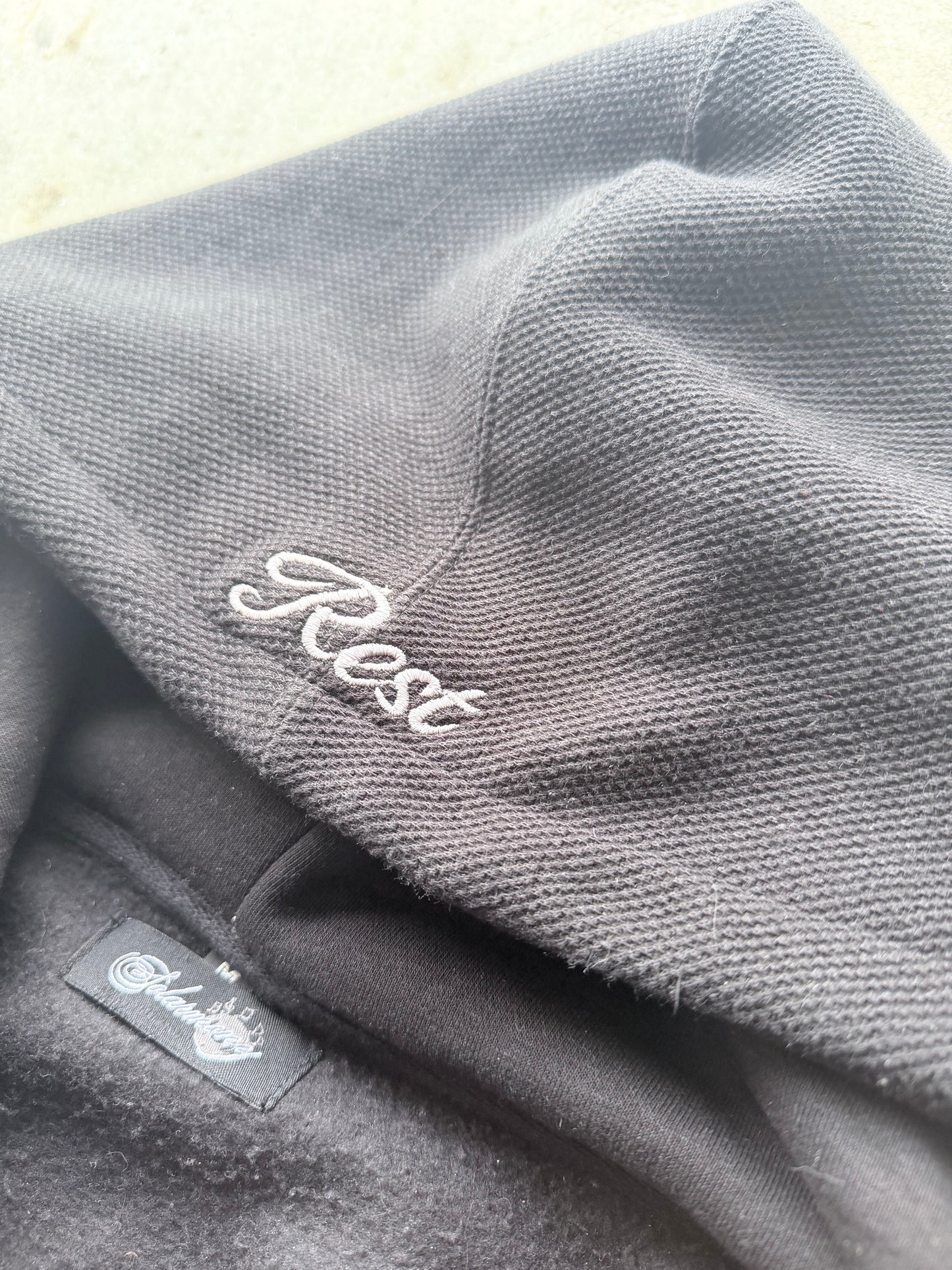 "rest" zip up